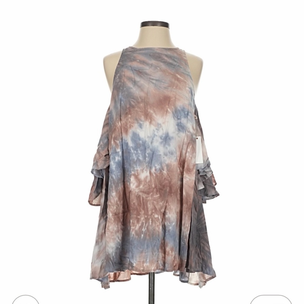 NWT Olivaceous tie dye cold shoulder mini dress with open back size small